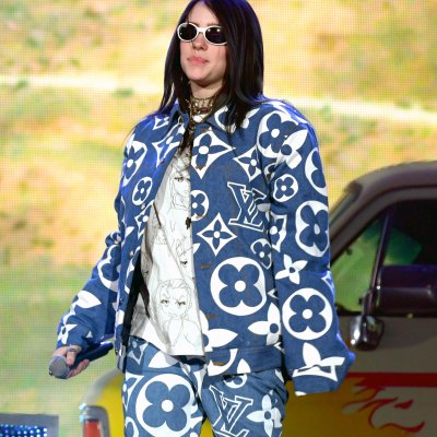 Billie Eilishs Foto Im Hautengen Shirt Sorgt Fur Schlagzeilen Bigfm
