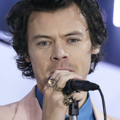 Harry-Styles-TEASER.jpeg Harry-Styles-TEASER.jpeg