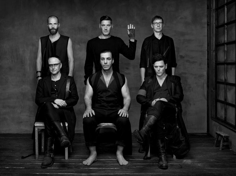Autogrammkarte-Rammstein.jpg Autogrammkarte-Rammstein.jpg