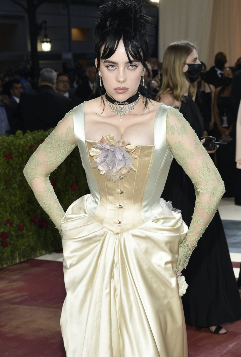Billie-Eilish.jpg Billie-Eilish.jpg