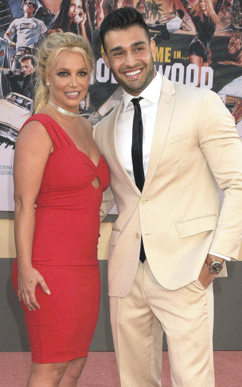 Britney-Spears-x-Sam-Asghari.jpg Britney-Spears-x-Sam-Asghari.jpg