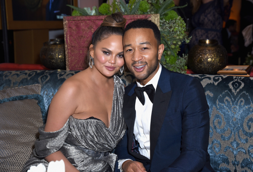 Chrissy-Teigen-and-John-Legend.jpg Chrissy-Teigen-and-John-Legend.jpg