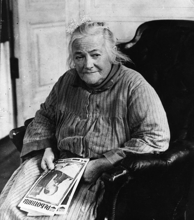 Clara-Zetkin.jpg Clara-Zetkin.jpg