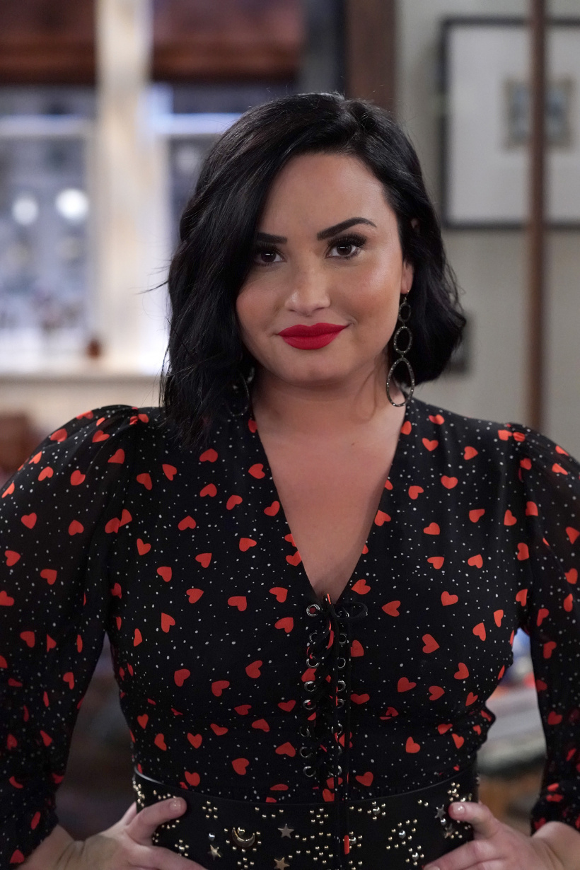 Demi-Lovato-.jpg Demi-Lovato-.jpg