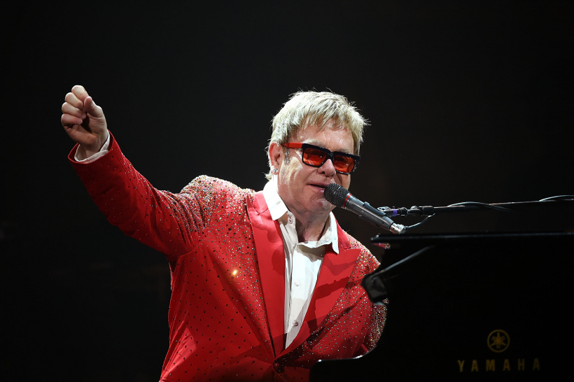 Elton-John-.jpg Elton-John-.jpg