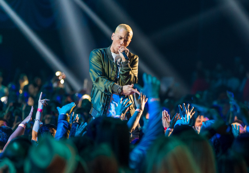 Eminem-Nick-Canon-feud.jpg Eminem-Nick-Canon-feud.jpg