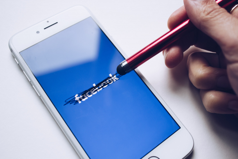 Facebook5.jpg Facebook5.jpg