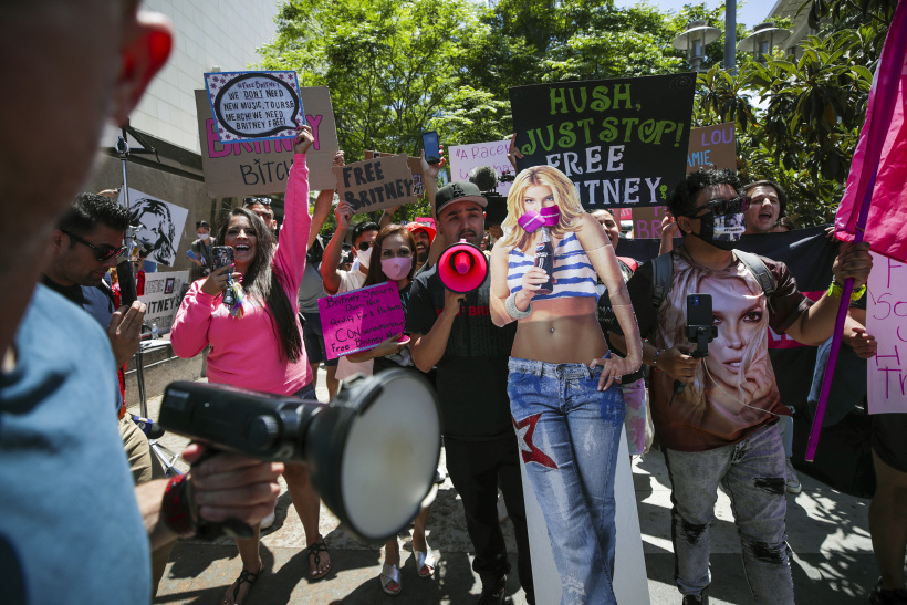 FreeBritney-.jpg FreeBritney-.jpg