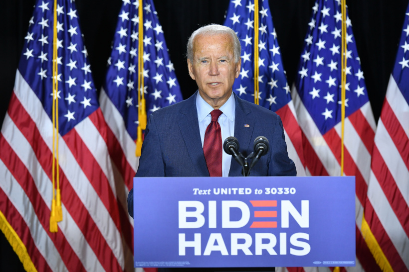 Joe Biden Präsidentschaftskandidat Joe Biden im Interview mit Rapperin Cardi B