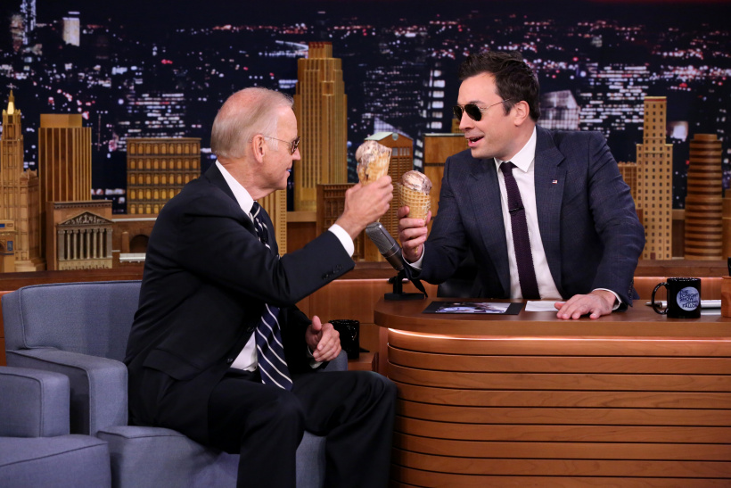 Joe Biden und Jimmy Fallon essen Eis Joe Biden und Jimmy Fallon essen Eis