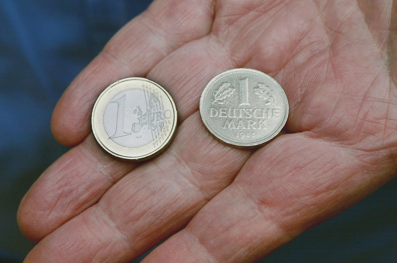 Die deutsche Mark musste weichen: 2002 kam der Euro Die deutsche Mark musste weichen: 2002 kam der Euro