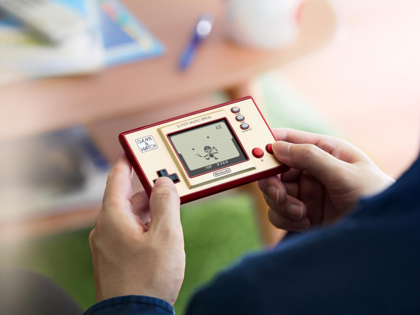 Game & Watch Nintendo Die Revial-Konsole im Retro-Look kommt am 13. November in den Handel