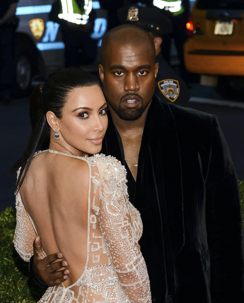 Kim-Kardashian-and-Kanye-West.jpg Kim-Kardashian-and-Kanye-West.jpg