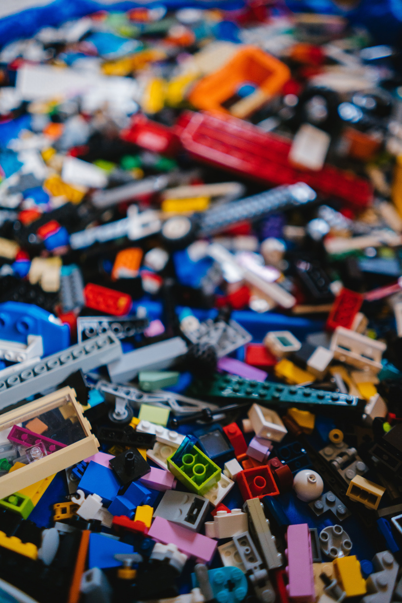 LEGO.jpg LEGO.jpg