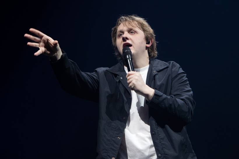 Lewis-Capaldi.jpg Lewis-Capaldi.jpg