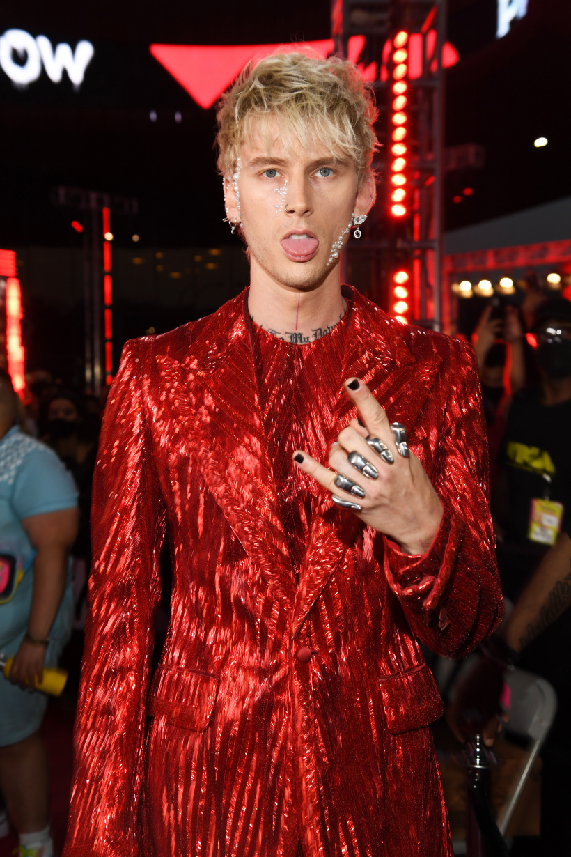 Machine-Gun-Kelly.jpg Machine-Gun-Kelly.jpg