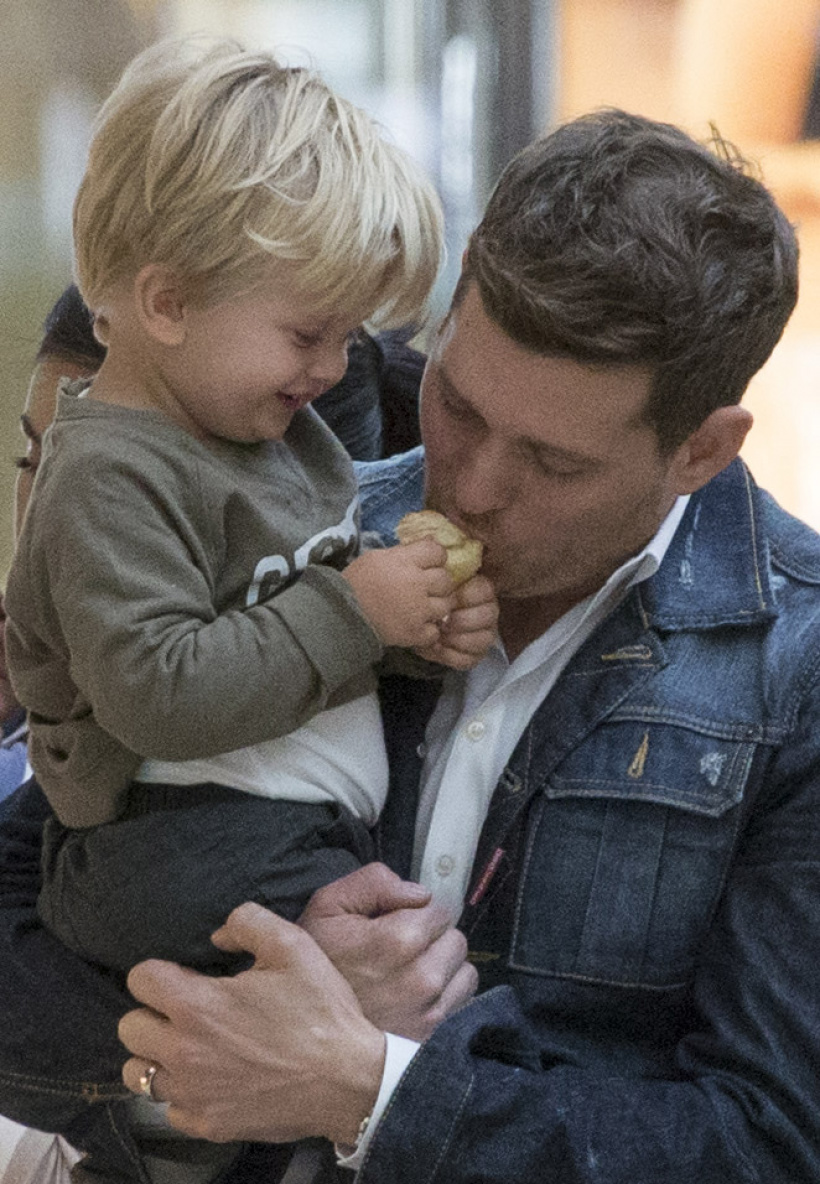 Michael-Buble-son-Noah.jpg Michael-Buble-son-Noah.jpg