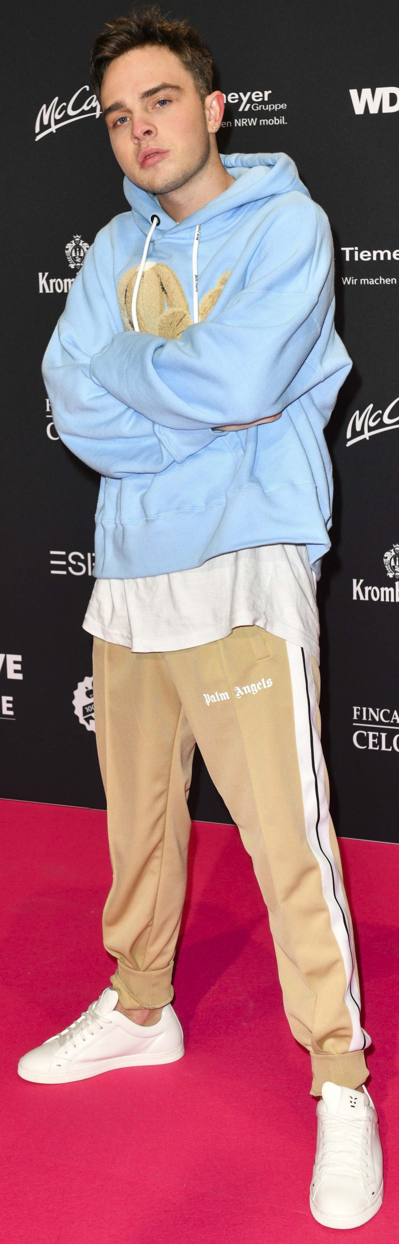 Mike-Singer.jpg Mike-Singer.jpg