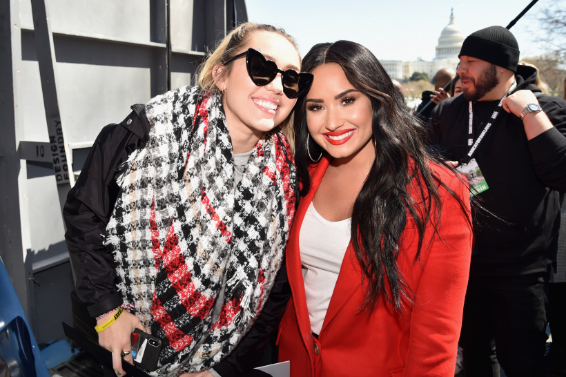 Miley-Cyrus-and-Demi-Lovato.jpg Miley-Cyrus-and-Demi-Lovato.jpg