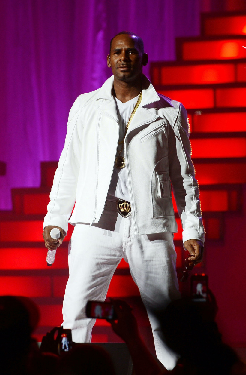 R.-Kelly-.jpg R.-Kelly-.jpg
