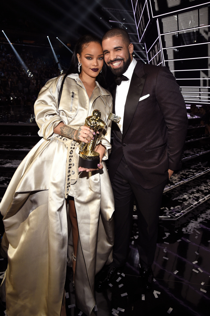 Rihanna-x-Drake.jpg Rihanna-x-Drake.jpg