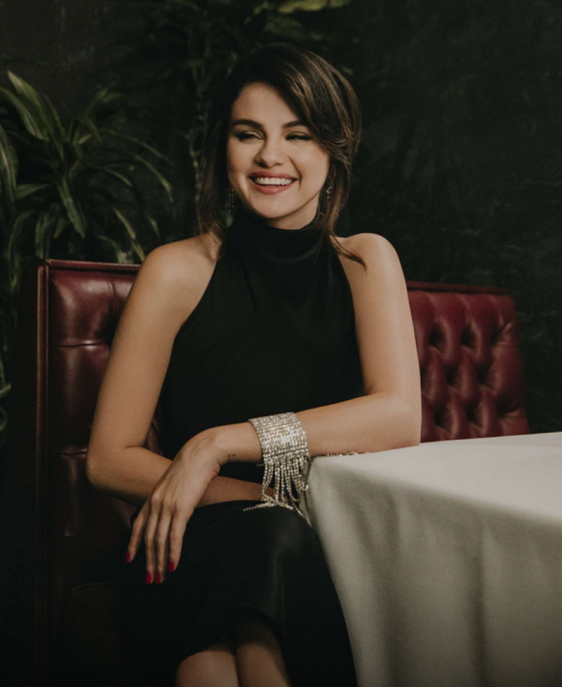 Selena-Gomez-Press.png Selena-Gomez-Press.png
