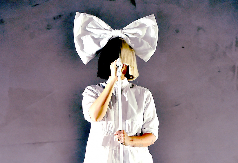 Sia.jpg Sia.jpg