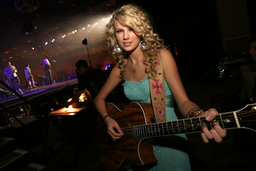 Taylor-Swift.jpg Taylor-Swift.jpg