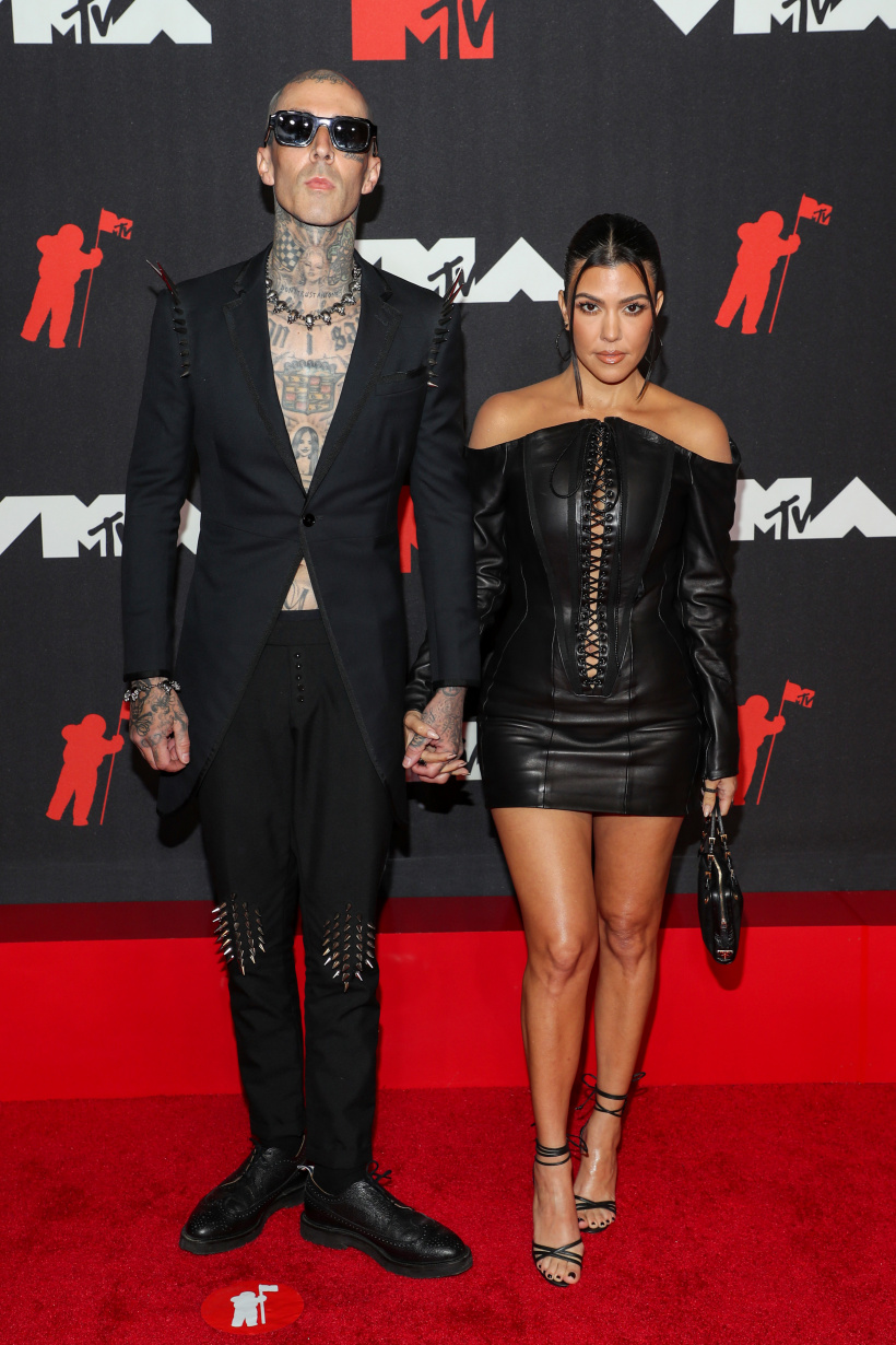 Travis-Barker-and-Kourtney-Kardashian.jpg Travis-Barker-and-Kourtney-Kardashian.jpg
