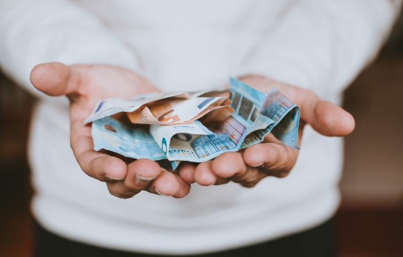 Hand Euro sparen Hand Euro sparen