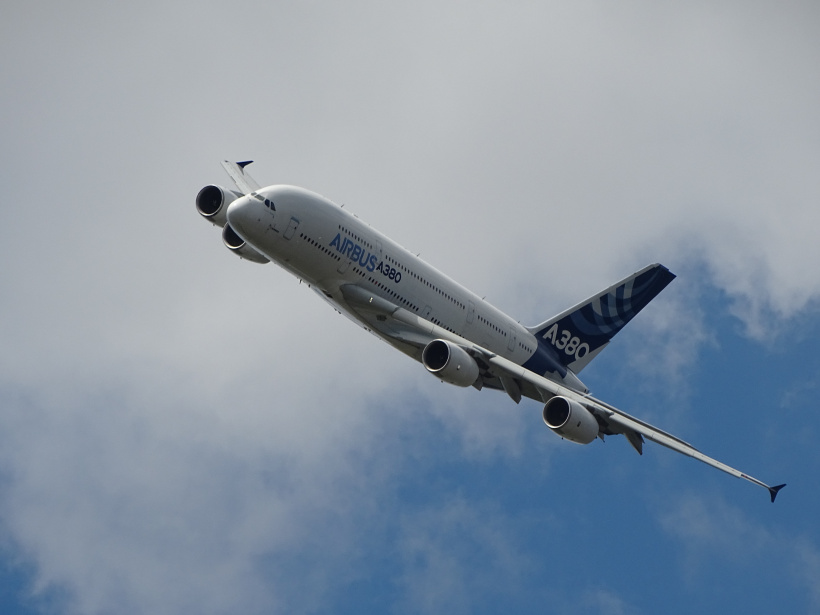 Airbus A 380 Airbus A 380