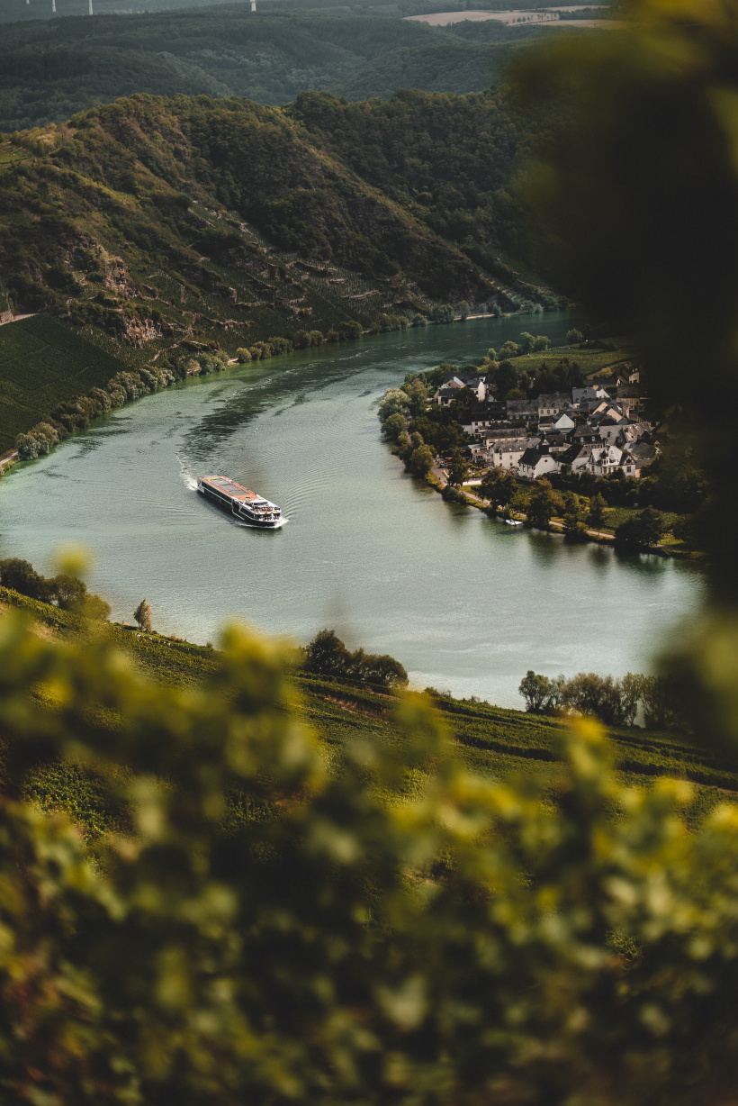 Bremm - ein idyllischer Ort an der Mosel im schönen Rheinland-Pfalz Bremm - ein idyllischer Ort an der Mosel im schönen Rheinland-Pfalz